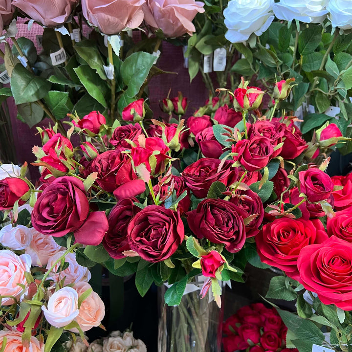 red roses in vase